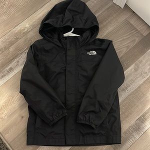 Spring coat! Good condition. No rips or snags.